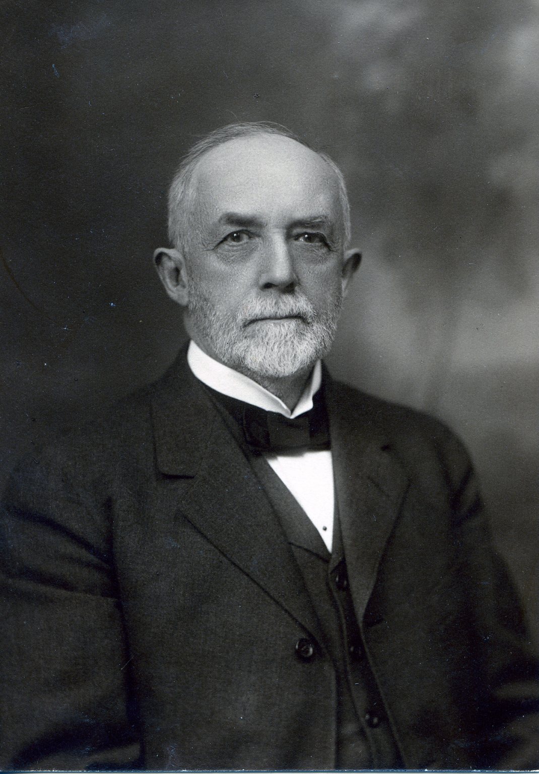 Member portrait of William Mahl
